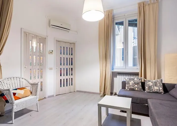 Apartamento 12 Minutes From Duomo - Modern Loft *