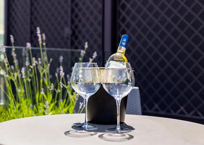 Nj & San Pietro All'orto 6