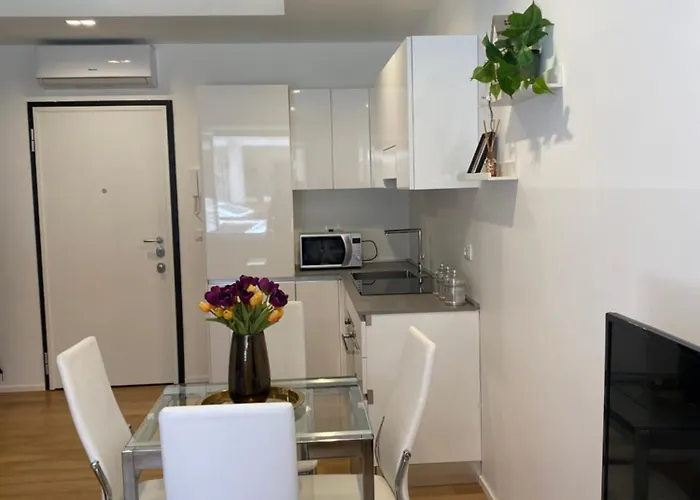 Gramsci 2 - Cozy Near Sempione Park! * Milánó