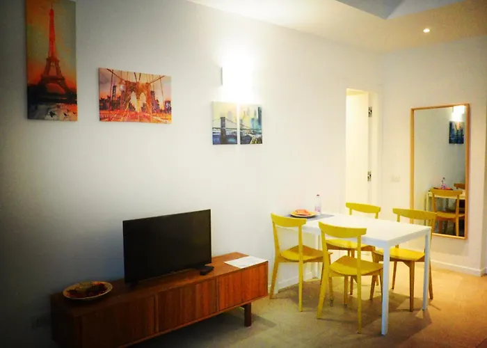 Apartment Smile House. Intero Trilocale 15 Min. Dal Centro *