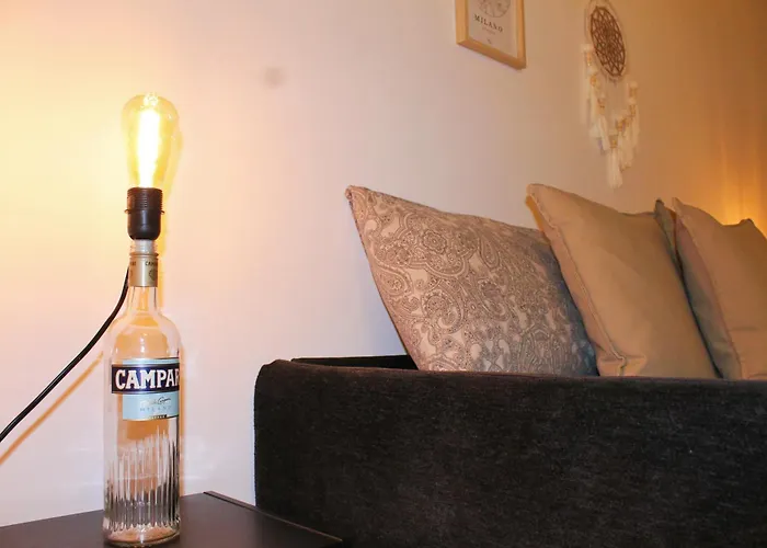 Yr - Navigli Apartmán *