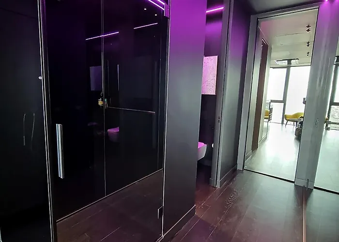 Skyline Solaria Konukevi Milano