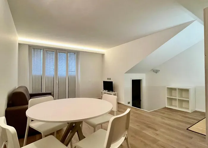 アパート Side ミラノ