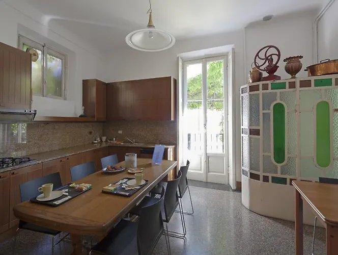 לינה וארוחת בוקר Ekoliving מילאנו