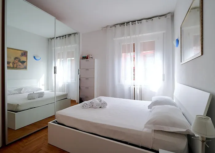 Xenia - Cozy Near Porta Romana