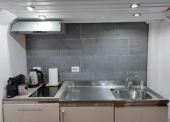 Spazio Susa - Loft Vicino Alla Stazione M4 - Susa