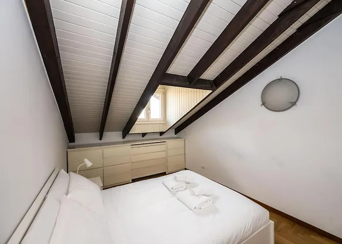 Wonderfull Two Floors Navigli Appartement *