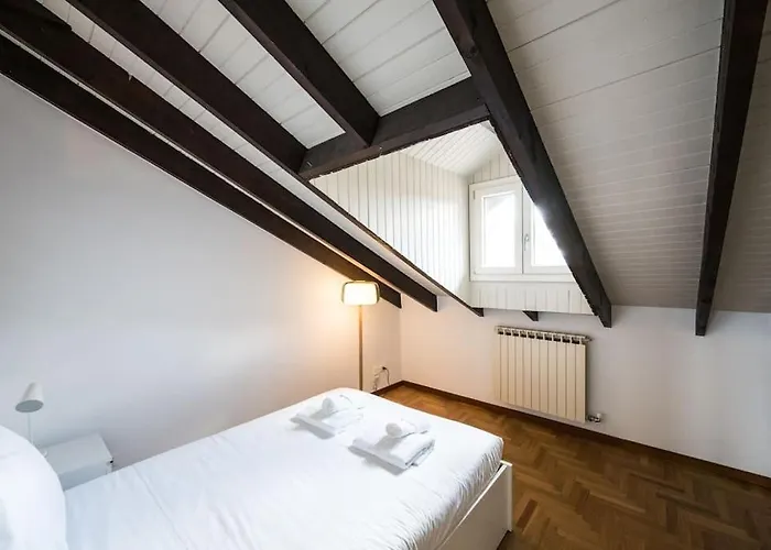 Wonderfull Two Floors Navigli Appartement Milaan