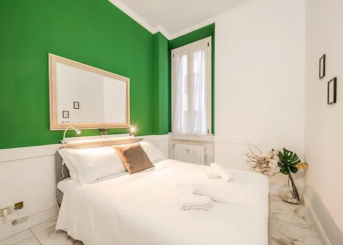 Centrale's Nest - Elegant Close To Station Apartment Mailand