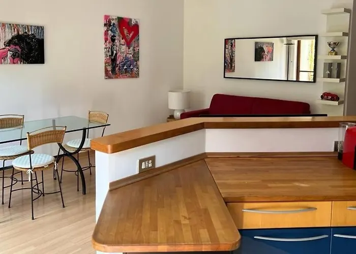 Apartment And Cosy Flat In Area *