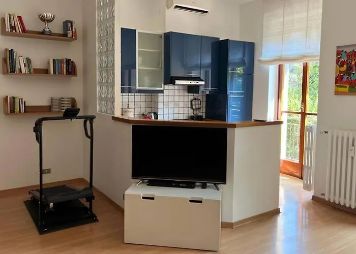 And Cosy Flat In Area