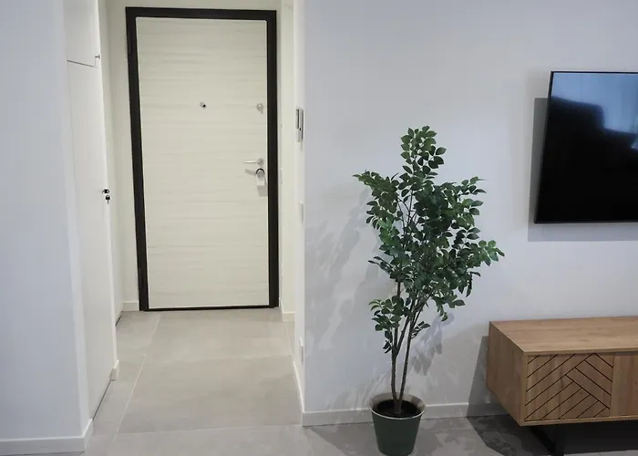 Ihost Luxury - Neg Roli 8 Daire *