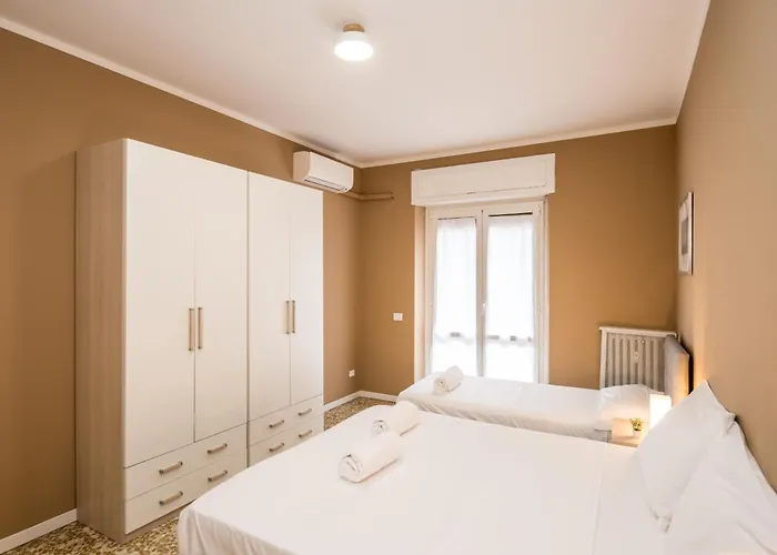 Shortmi Canonica Apartman Milánó