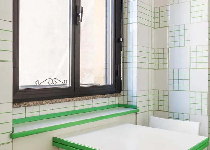 Elegante Bilocale Con Postazione Lavoro San Babila *