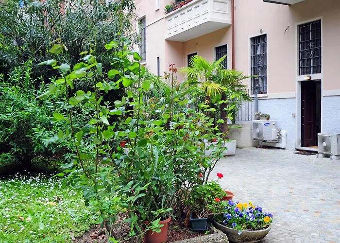 Giovio Duplex Apartament Mediolan