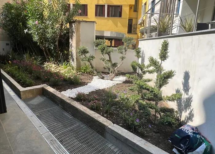 Canova Szálloda Milánó