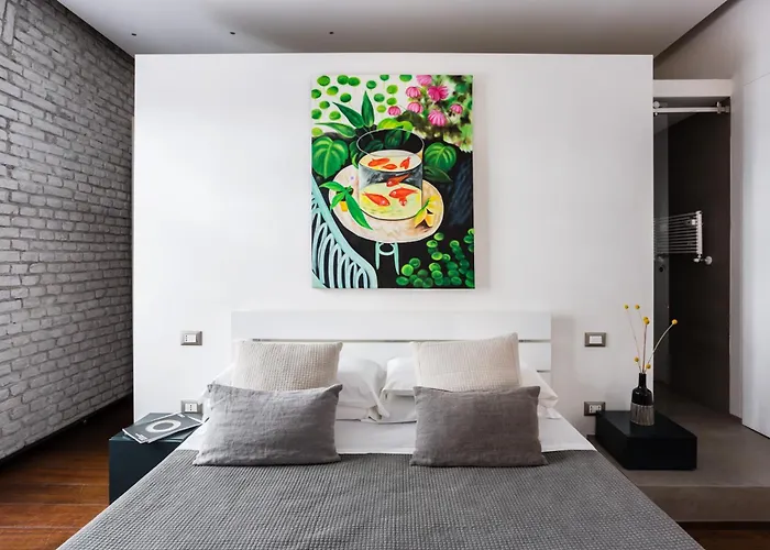 Stellar Design 2br Loft Next To Navigli & Duomo 밀라노