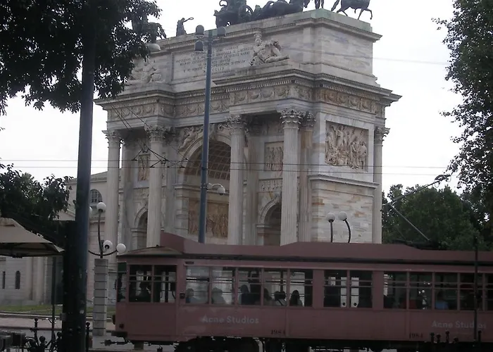 Luminous Stylish Quiet 150m2, Tre Torri ميلان