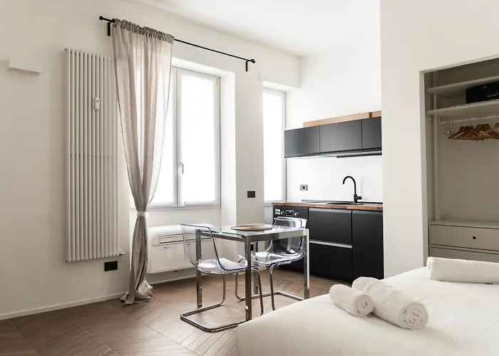 Apartamento Youhosty - Bergamo 8 *