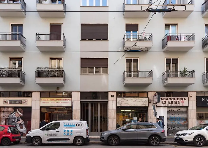 Apartamento Youhosty - Bergamo 8 *