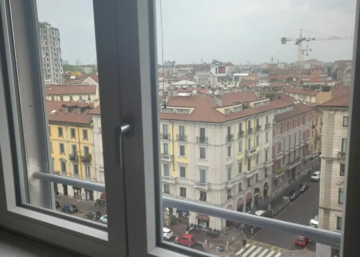 Appartamento Porta Romana Ssubway To Ice Hockey Venue S-giulia Free Parking Garage - Con Parcheggio Incluso Nuovo Con 2 Da Letto E Due Bagni - New With 2 Bdrooms 2 Bathrooms- Jellow Subway Metro Gialla Porta Romana 3 Stops To Duo