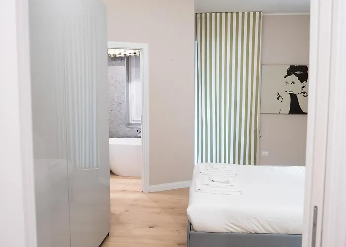Prestige Boutique Homes-arco Della Pace Exclusive Family