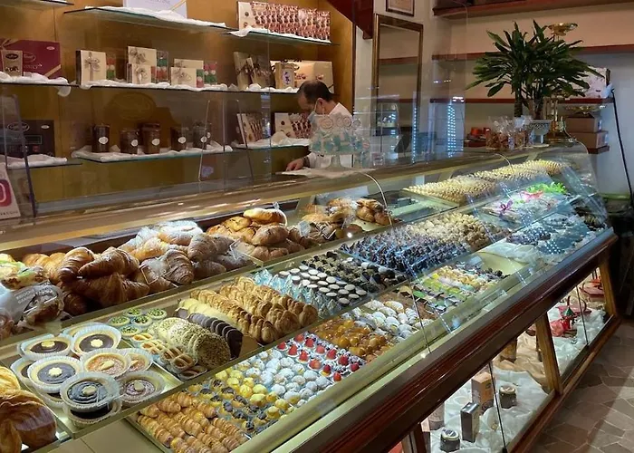 New And Elegant On The Navigli Netflix E *