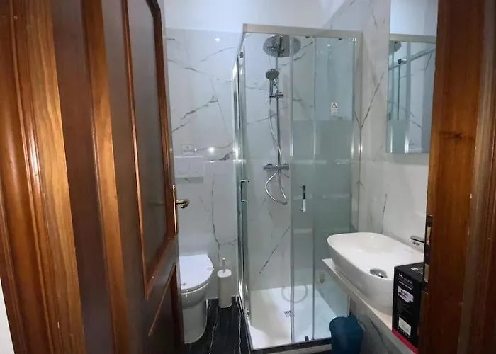 New And Elegant On The Navigli Netflix E