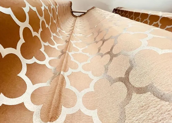 New And Elegant On The Navigli Netflix E *