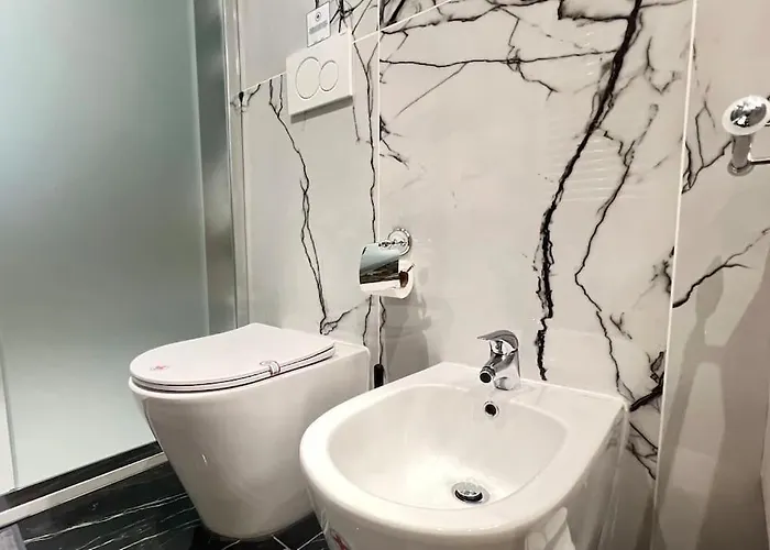 New And Elegant On The Navigli Netflix E Apartament Mediolan
