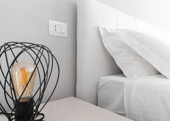 Italianway - Lorenteggio 30 Milan