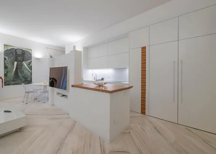 Youhosty - Duomo 아파트 *