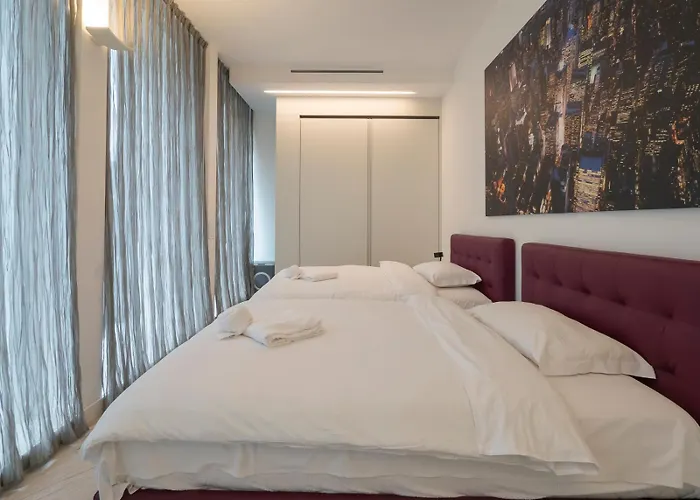 Youhosty - Duomo 아파트