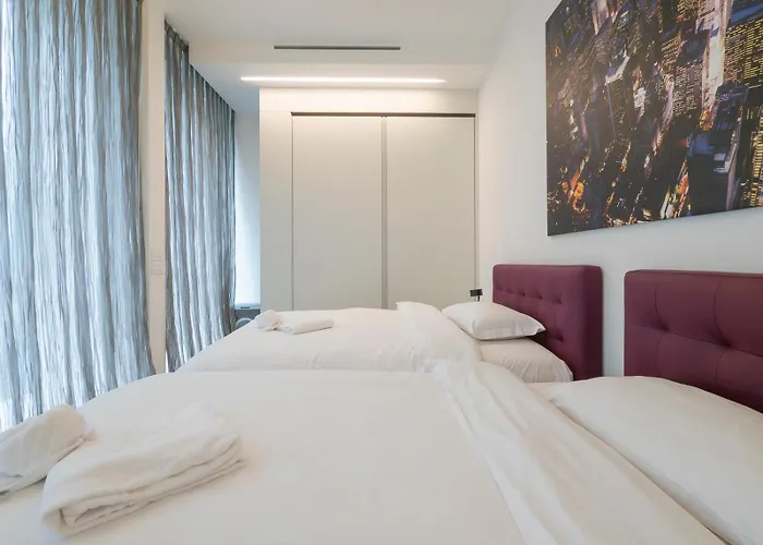 Youhosty - Duomo 아파트