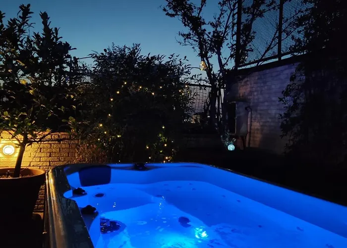 公寓 Rooftop Terrace - Elegante Attico Con Idromassaggio 米兰