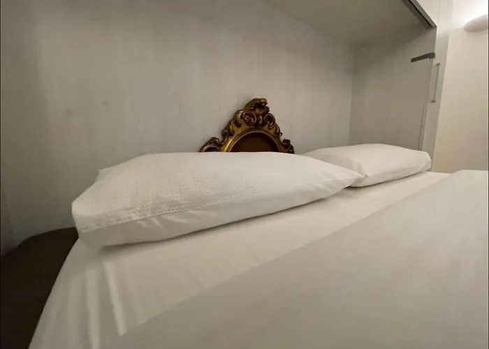 Regina In Sky Santa Giulia - Sky Tv, Wifi E Breakfast Box Apartment Mailand