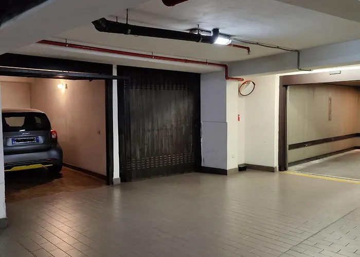 Appartamento Elegante Bilocale Con Postazione Lavoro San Babila Milano