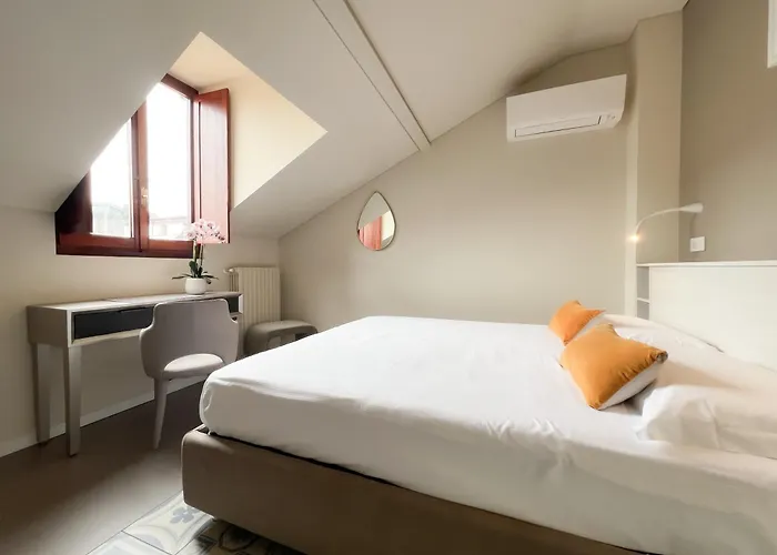 Comecasa Duomo Exclusive 2 Bedrooms *