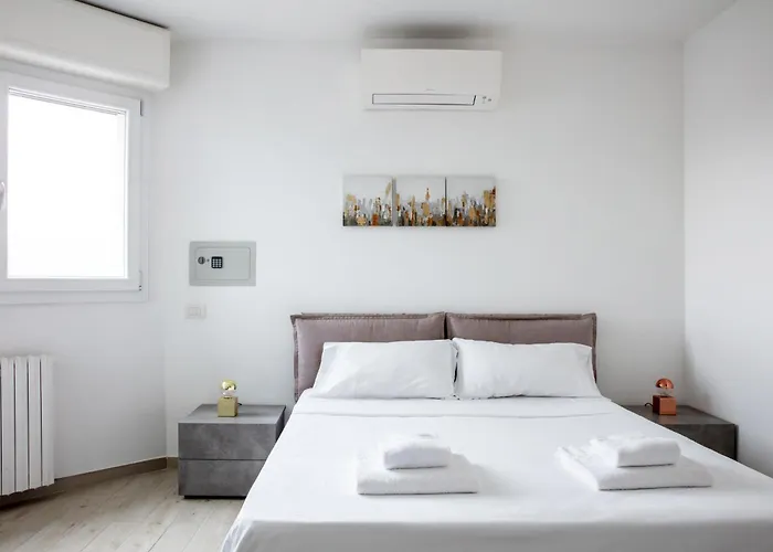 Apartment Dehomes - Porta Genova Luxury Mailand