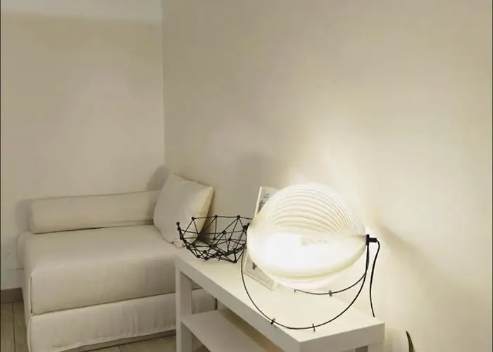 Casa Della Famiglia 10 Minuti Da Duomo Di E San Siro Apartment *