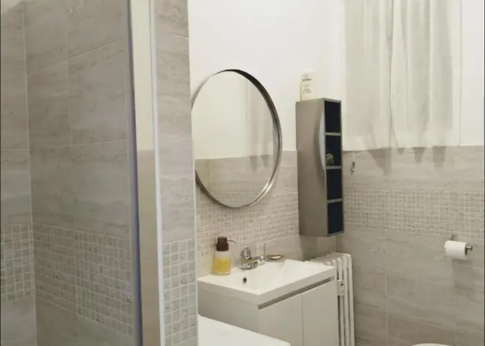 Apartment Casa Della Famiglia 10 Minuti Da Duomo Di E San Siro *