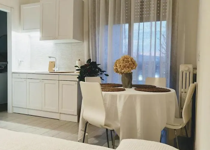 Casa Della Famiglia 10 Minuti Da Duomo Di E San Siro *