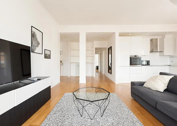 Guesthost - Bright * 米兰