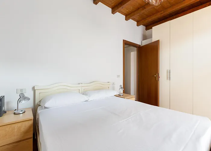 아파트 Porta Romana M3- Cosy *