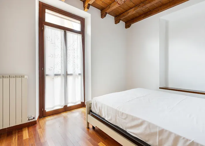 Porta Romana M3- Cosy 아파트