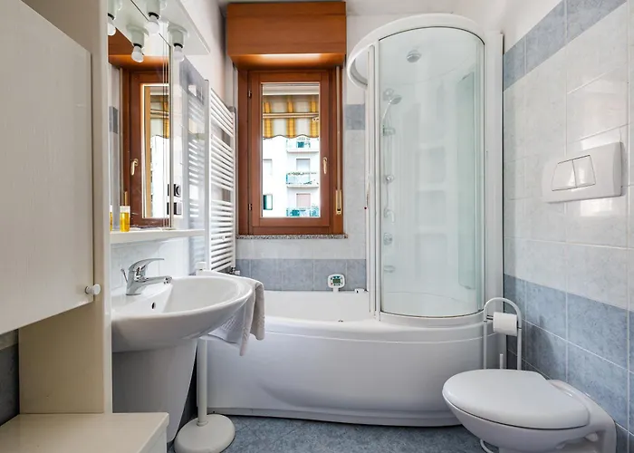 Cosy With Balcony & Private Garage Appartamento *