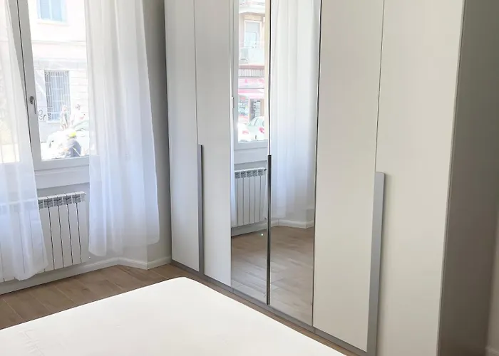 Ampio Bilocale Zona Navigli * Milán