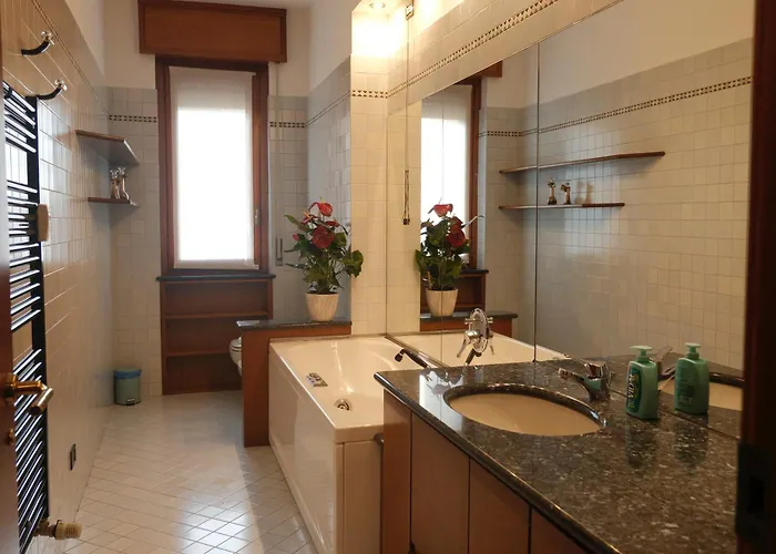 Bwr - In Zona Sempione-tre Torri, Via Alberti Апартаменты