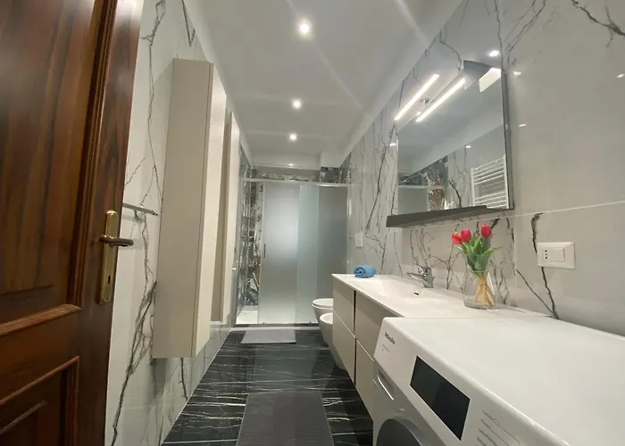 New And Elegant On The Navigli Netflix E