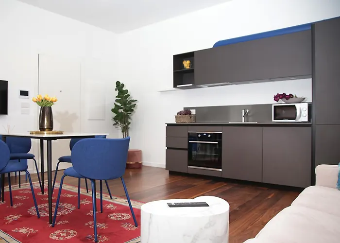 Secret Courts Centre-outdoor Space מילאנו